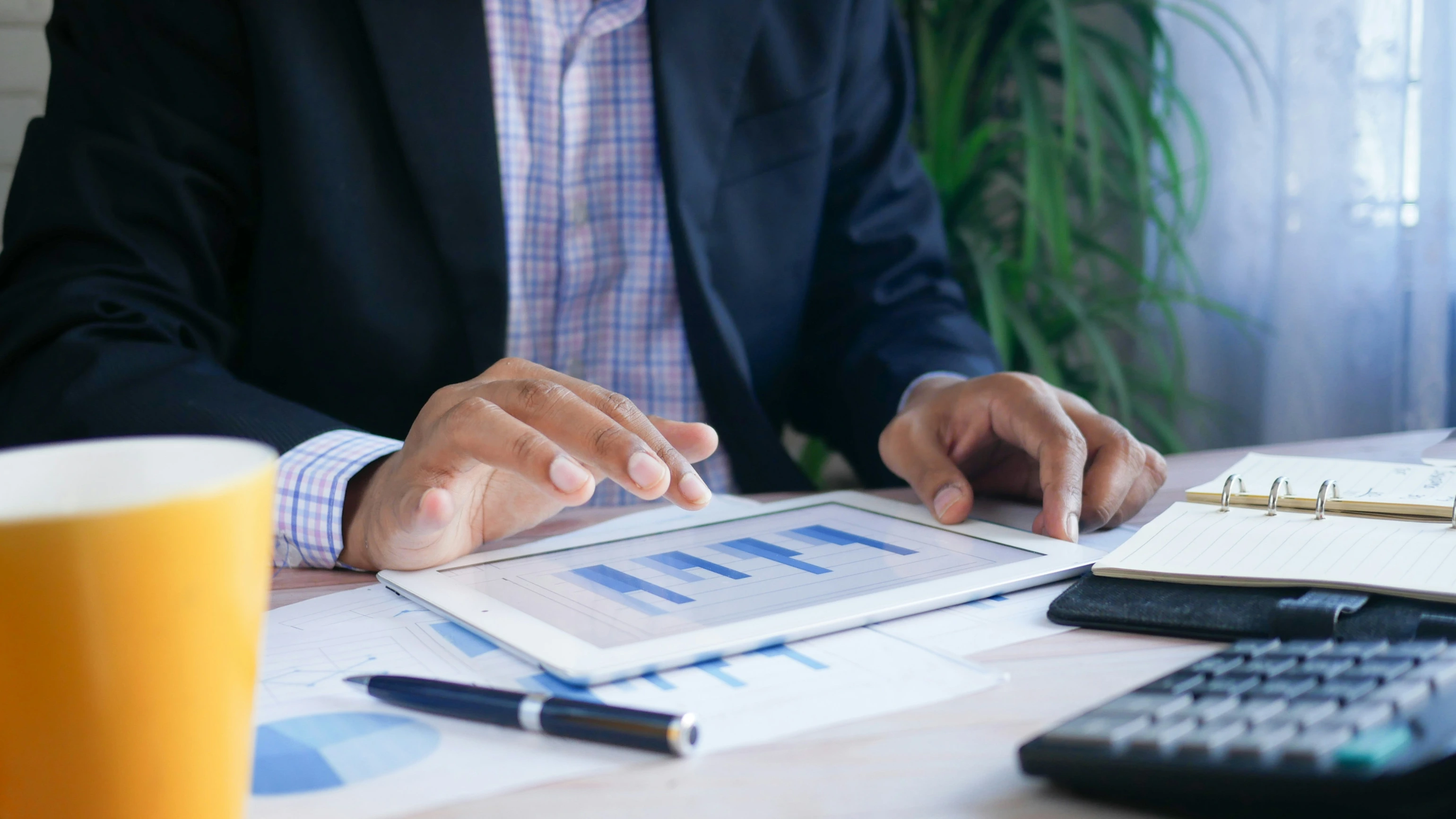 Worklenz - Rastreamento Inteligente de Orçamento para Gestão Moderna de Agências